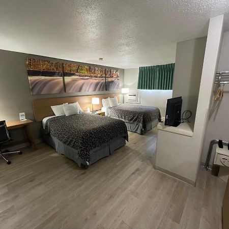 Days Inn By Wyndham Alpena Eksteriør bilde