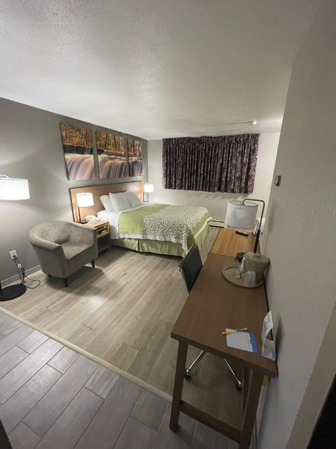 Days Inn By Wyndham Alpena Eksteriør bilde