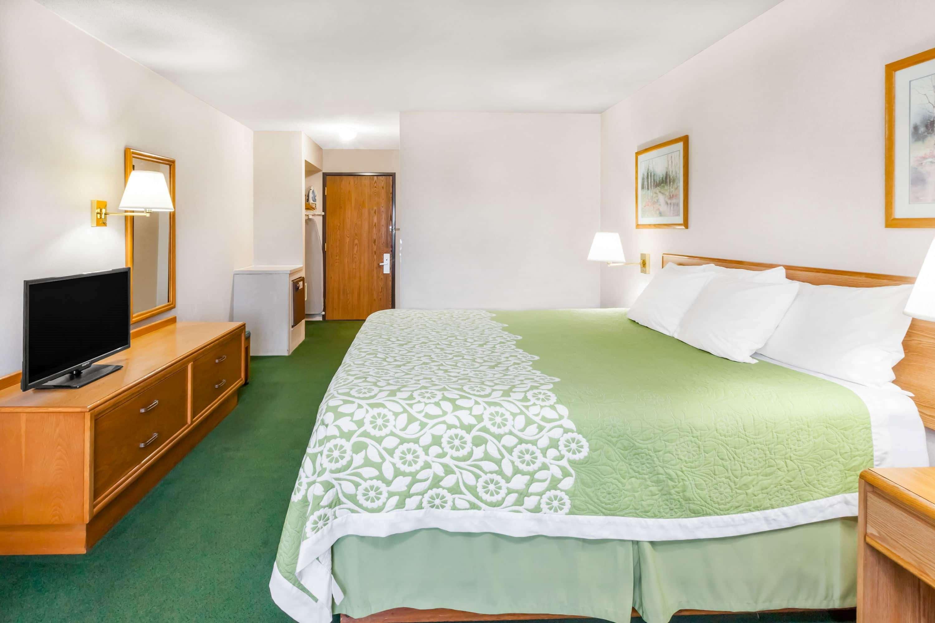 Days Inn By Wyndham Alpena Eksteriør bilde
